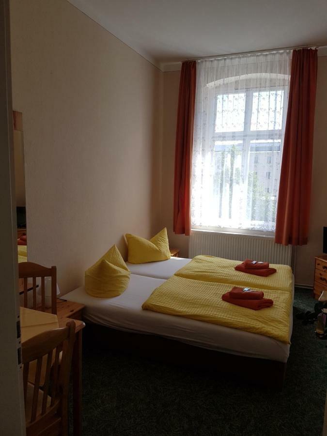 Pension Zum Birnbaum Бранденбург Екстериор снимка