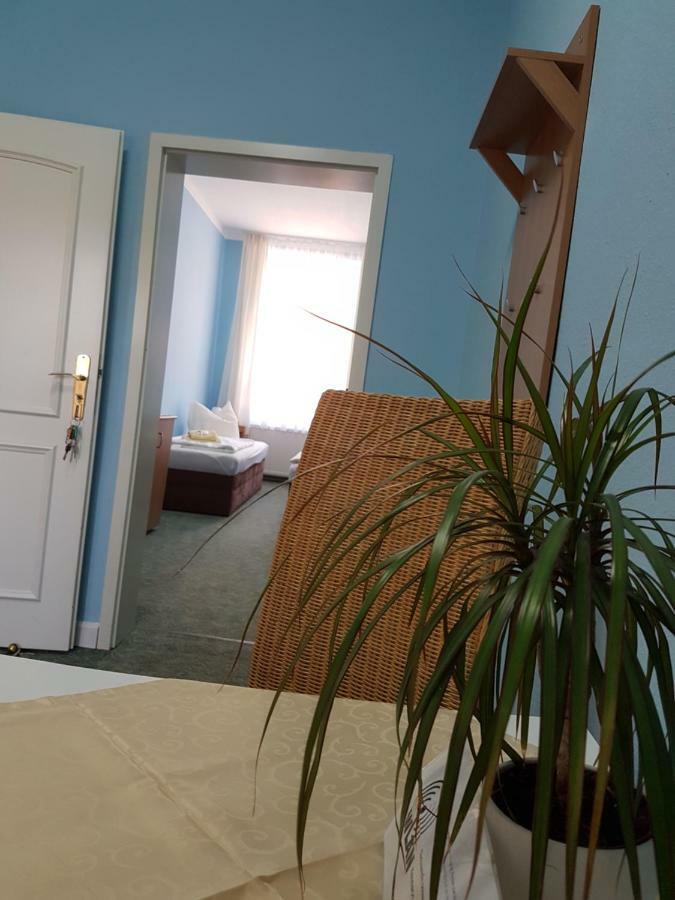 Pension Zum Birnbaum Бранденбург Екстериор снимка